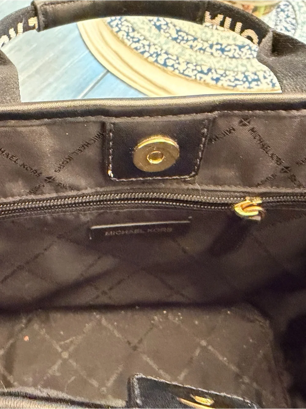 Michael Kors Black Pebbled Cross-Body Leather Small Tote/Handbag. Gold Hardware